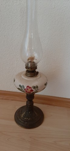 Antike petroleumlampe opalglas - antike,