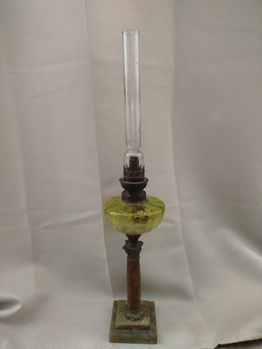 Antike petroleumlampe marmor - antike,