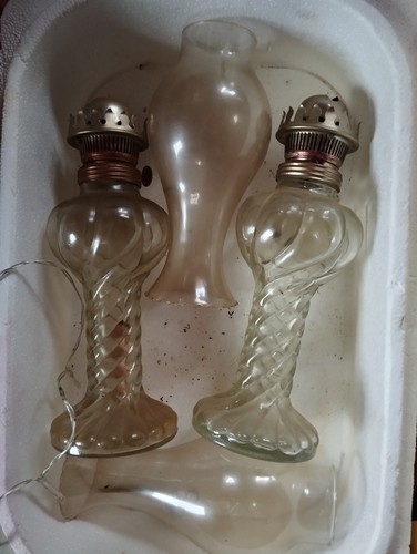 Seltene antike petroleumlampe - antike,